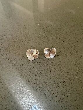 Gold Flower Earrings
